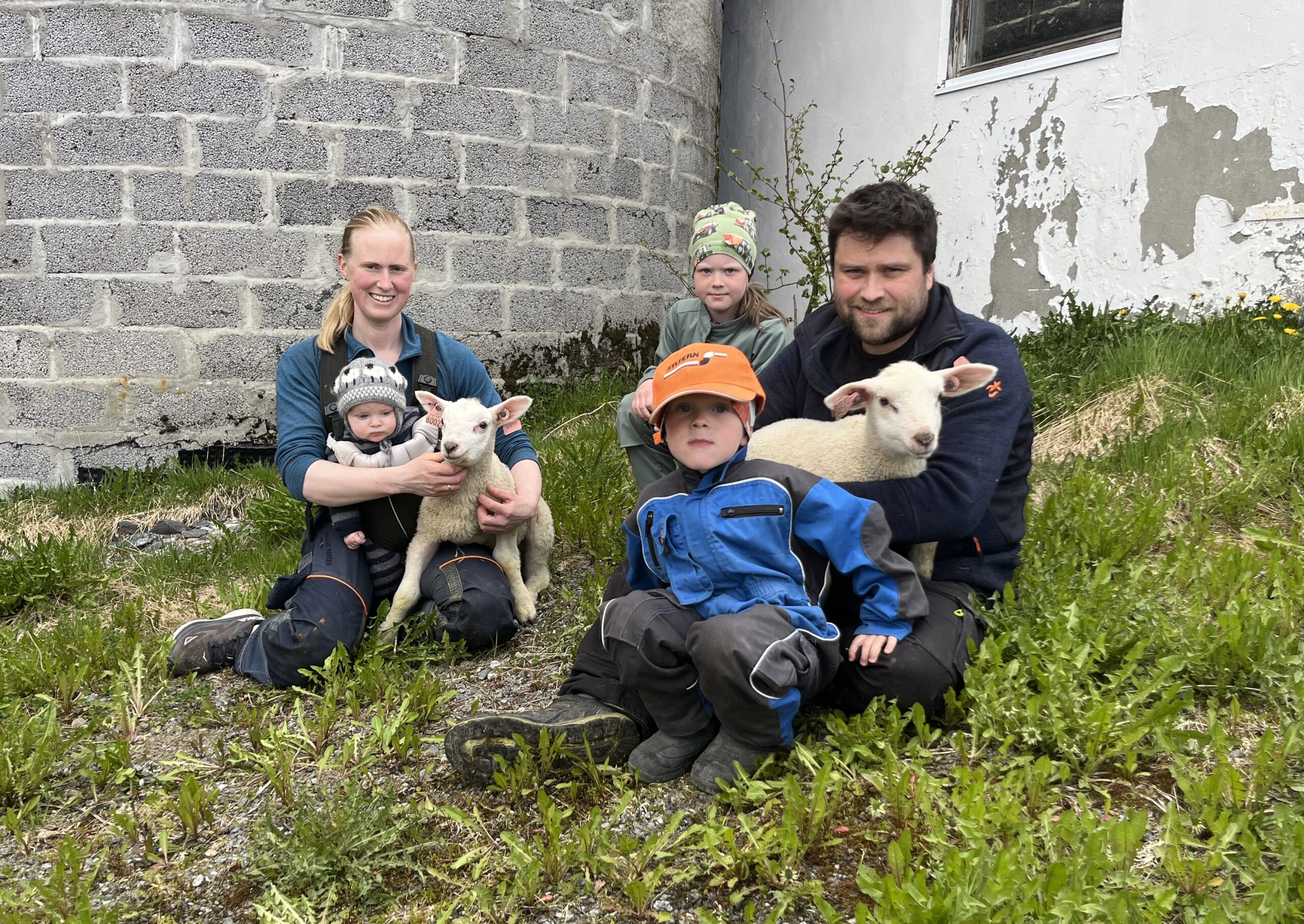 Familien med voksne barn, og kopplam.